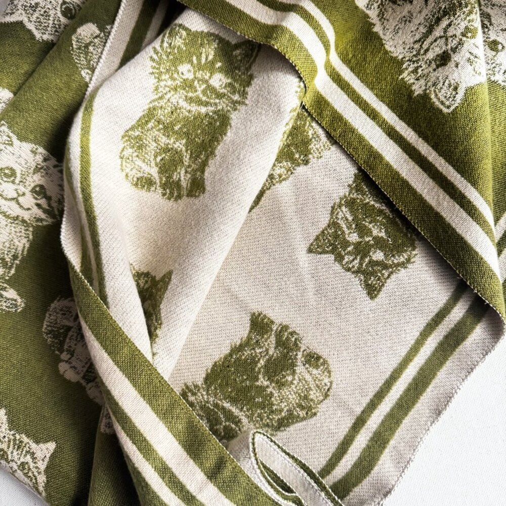 Kittens Print Bright Green Large Cozy Double Sided scarf - Picture 5 of 5